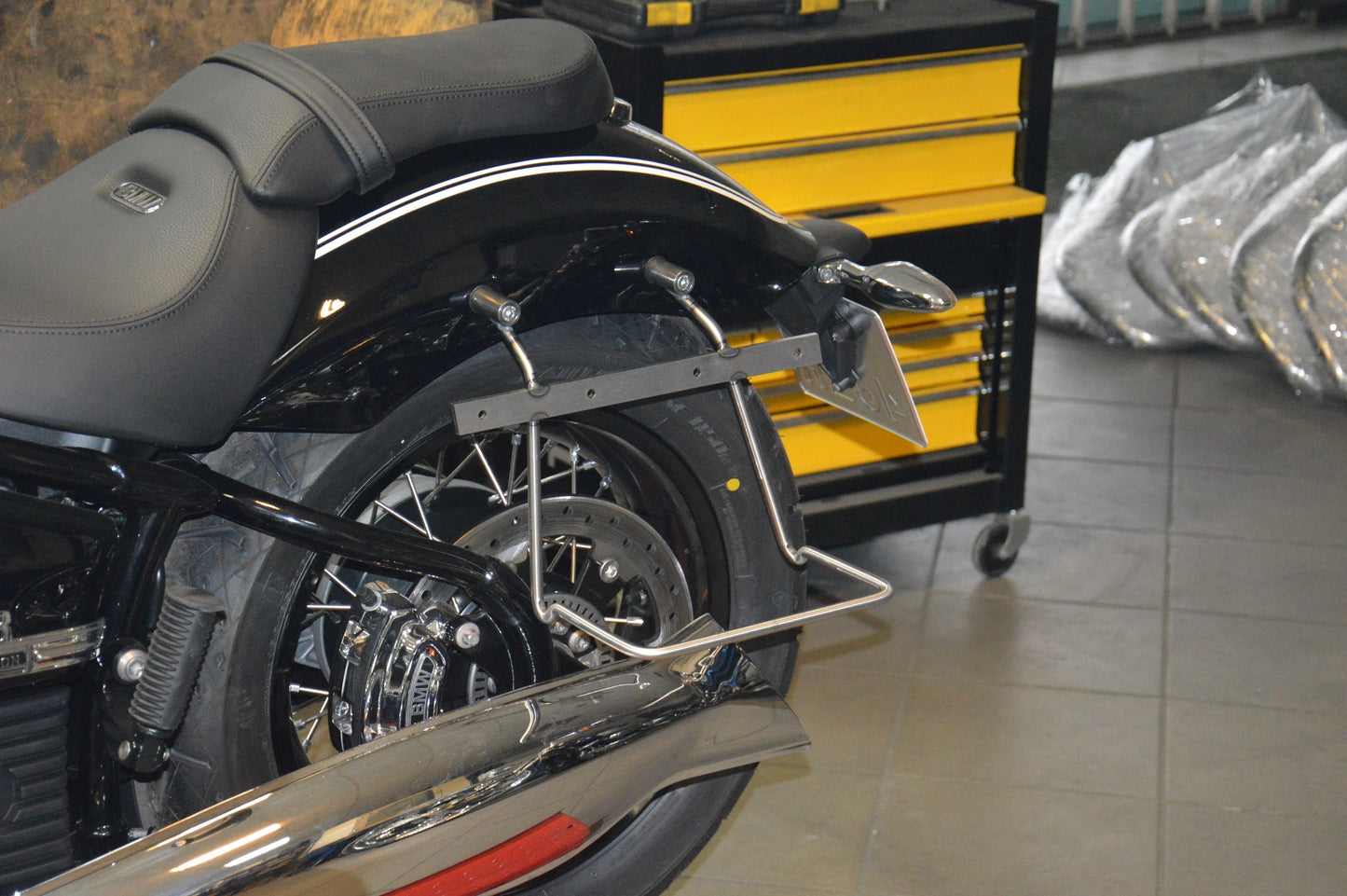 Saddlebag Support Brackets - BMW R18
