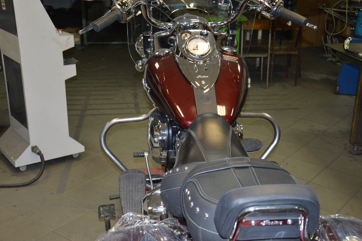 Engine Guard, Front Crash Bar - INDIAN Springfield - Black