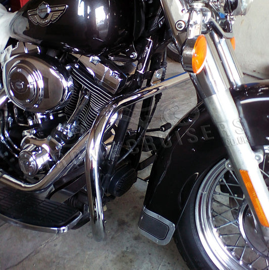 Engine Guard, Front Crash Bar - HD Harley Davidson Softail / Fat Boy / Heritage (2000-2017)