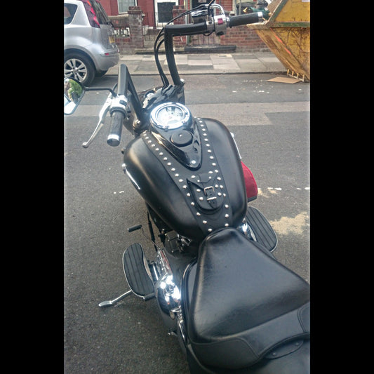 KAWASAKI VN 2000 VULCAN LEATHER TANK PANEL/CHAP WITH POUCH - WITH STUDS
