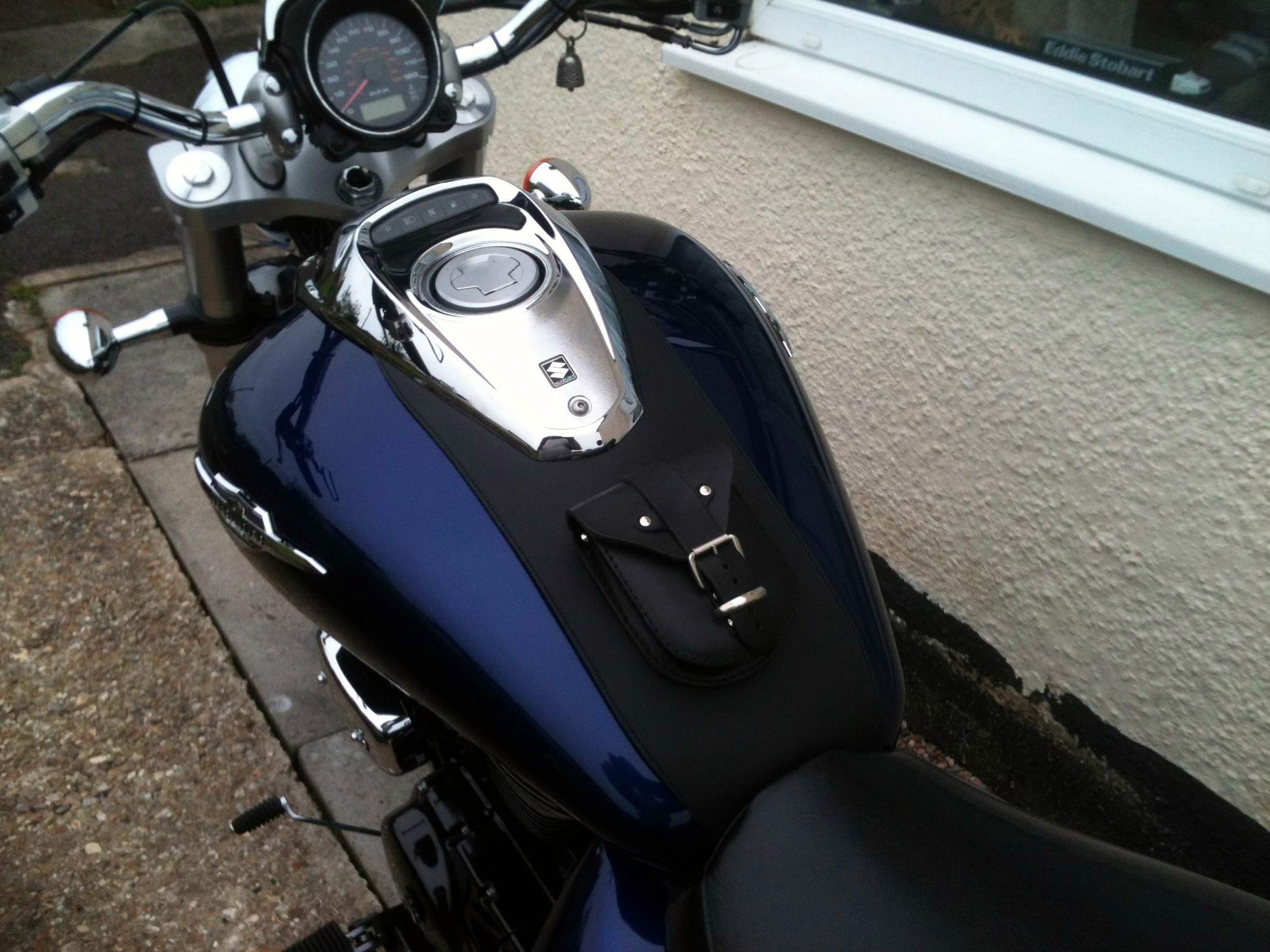 SUZUKI VZ800 MARAUDER PLAIN LEATHER TANK CHAP/BIB WITH POUCH