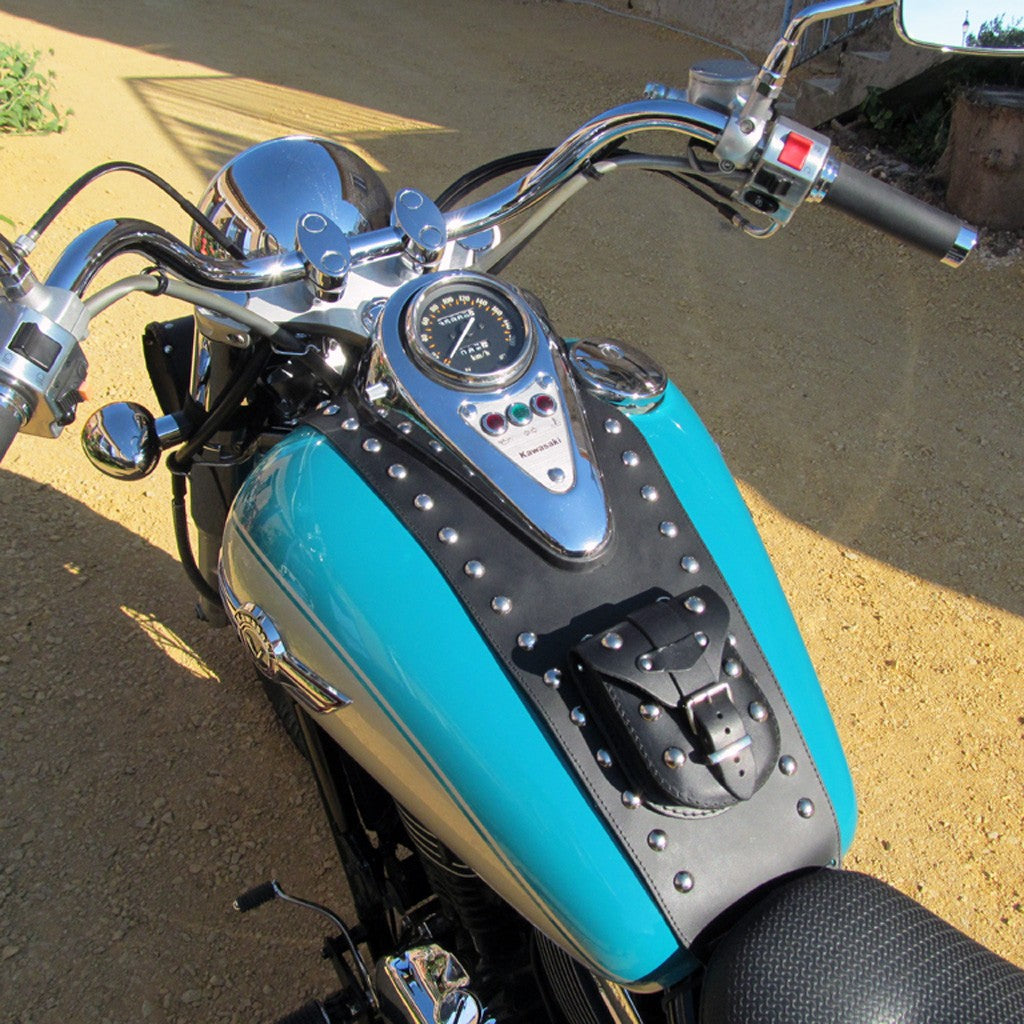 KAWASAKI VN800 VULCAN CLASSIC / DRIFTER LEATHER TANK PANEL/CHAP AND POUCH WITH RIVETS