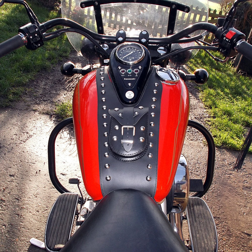 KAWASAKI VN800 VULCAN CLASSIC / DRIFTER LEATHER TANK PANEL/CHAP AND POUCH WITH RIVETS