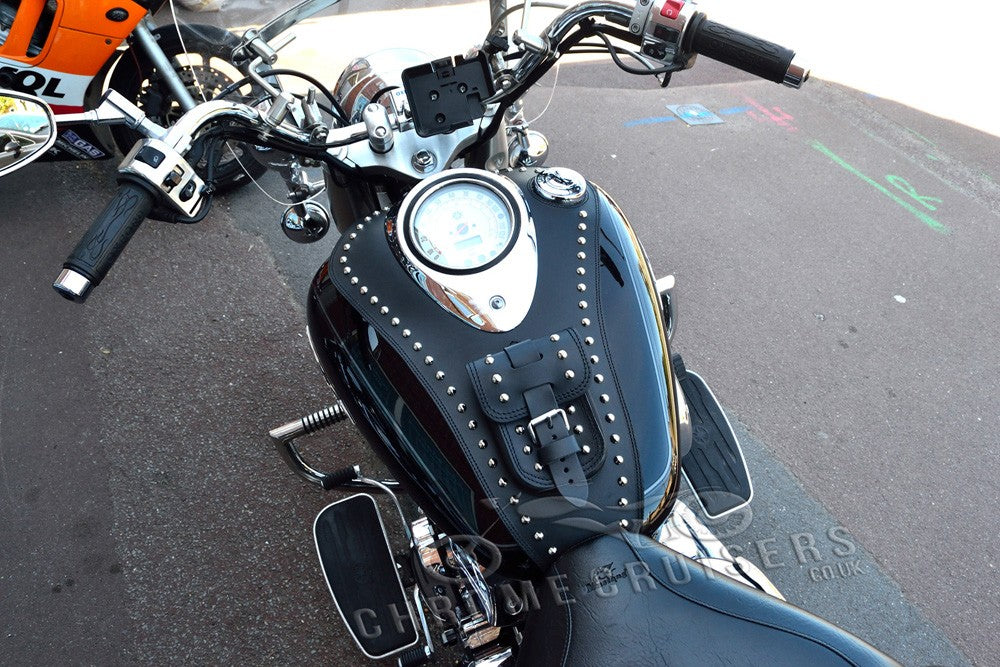 YAMAHA XVS 1100 DRAG STAR V-STAR CLASSIC / CUSTOM LEATHER TANK PANEL/CHAP AND POUCH WITH RIVETS