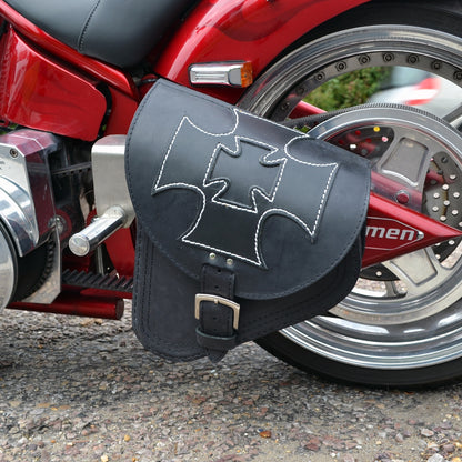 Harley Davidson Softail - Black Leather Swingarm Saddlebag Cross