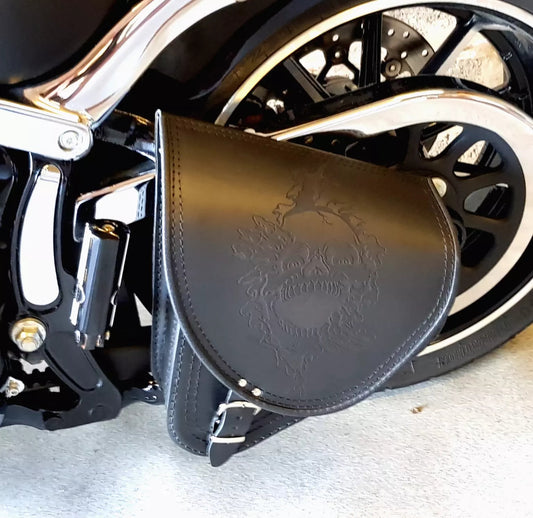 Harley Davidson Softail Slim Breakout Black Leather Single Swingarm Saddlebag (SKULL)